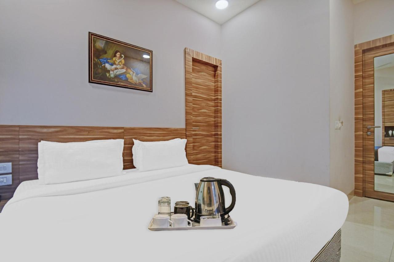 Super Townhouse Hotel All In One Near City Centre Salt Lake Salt Lake City Ngoại thất bức ảnh