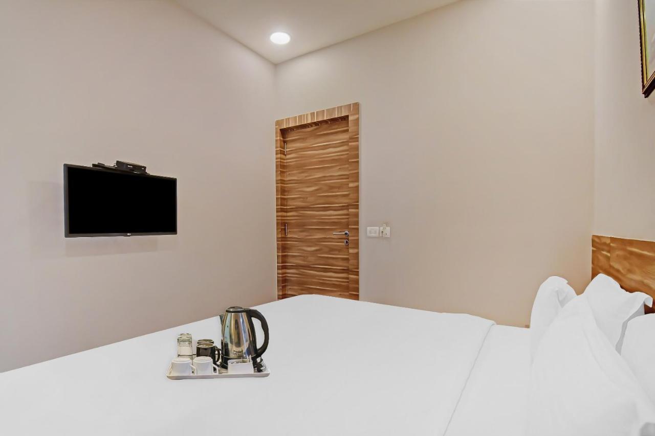 Super Townhouse Hotel All In One Near City Centre Salt Lake Salt Lake City Ngoại thất bức ảnh