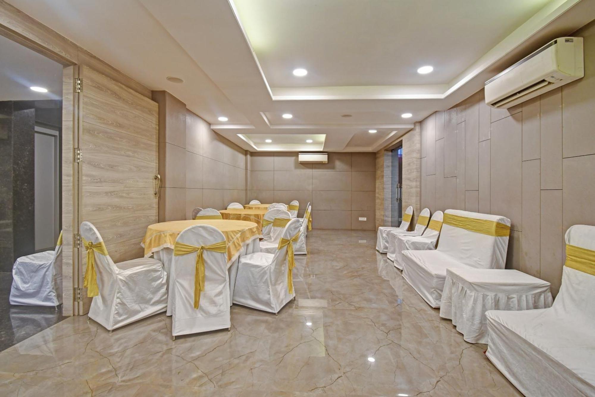 Super Townhouse Hotel All In One Near City Centre Salt Lake Salt Lake City Ngoại thất bức ảnh